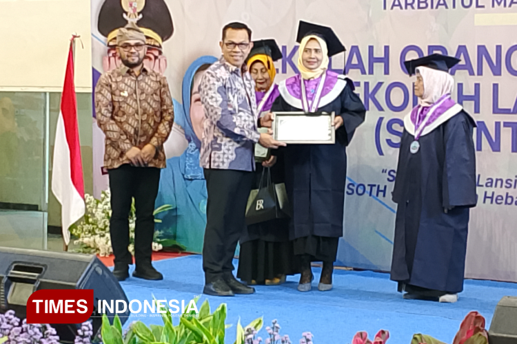 Aisyiyah-Kota-Batu-Wisuda-188-Orang-SOTH-dan-Selantang-b.jpg