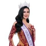 Sarjana Psikologi Lulusan Universitas Brawijaya Raih Mahkota Puteri Indonesia 2025