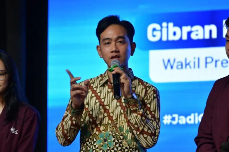 Wakil Presiden RI Gibran Rakabuming Raka memberikan sambutan dalam acara