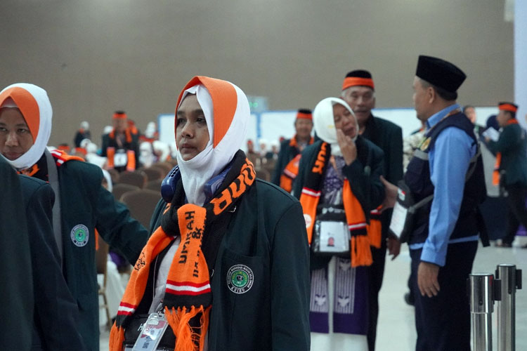 Tujuh Kloter Jemaah Calon Haji Embarkasi Surabaya Terbang ke Tanah Suci