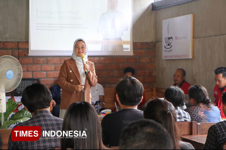 Seminar-2.jpg