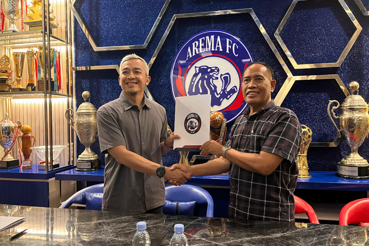 MoU Arema FC dan Pemkab Malang Untuk Penggunaan Stadion Kanjuruhan. (Foto: Dok. Arema FC)