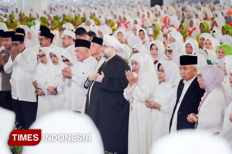 Kala Cicit Syekh Abdul Qadir  Al Jailani Mendoakan Kedamaian Jatim dan Indonesia