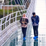 Gubernur Khofifah Optimis Jembatan Kaca Seruni Point Bromo  Perkuat Magnet Pariwisata Jatim