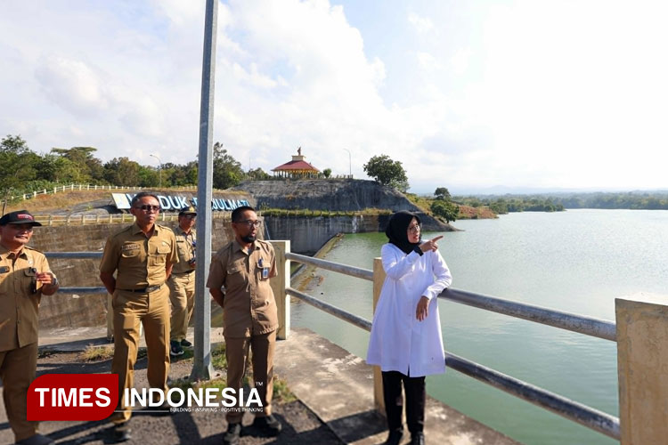 Tinjau Waduk Bajulmati, Bupati Banyuwangi Pastikan Kesiapan Suplai Air Bagi Petani