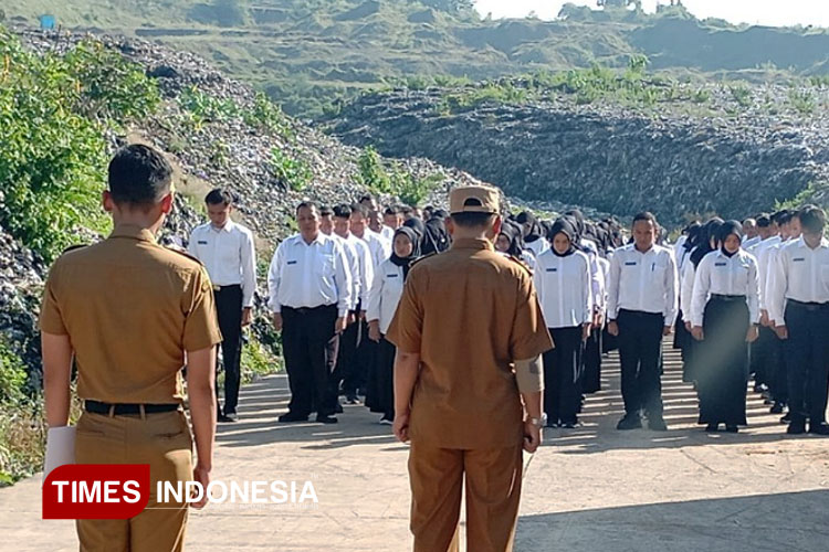 Suasana-pemberian-ratusan-SK-CPNS-2.jpg