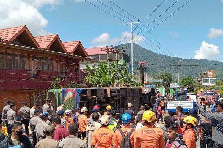 Kecelakaan Maut Bus ALS di Padang Panjang Tewaskan 12 Penumpang