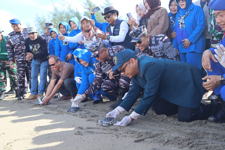 TNI-AL-Malang-b.jpg