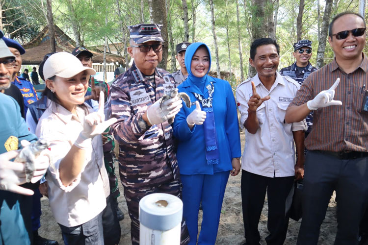 TNI-AL-Malang-c.jpg