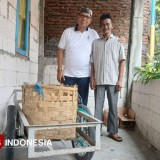 Kisah Inspiratif Tukang Sampah Naik Haji dari Gresik