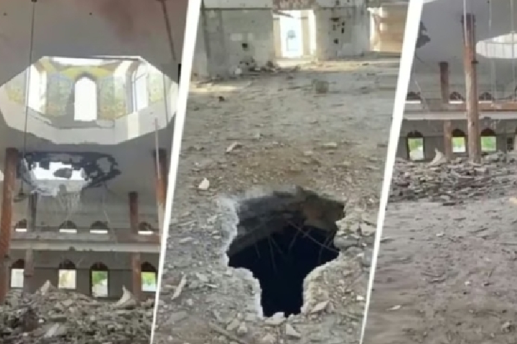 Puing-puing terlihat berserakan di masjid di kamp Subhan Allah di Bahawalpur, Pakistan, setelah serangan India. (FOTO: India Today)