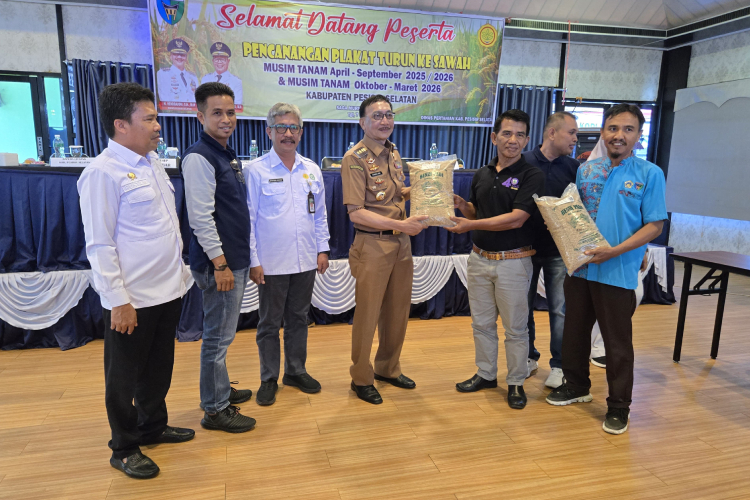 Rapat-Pencanangan-Plakat-Turun-B.jpg