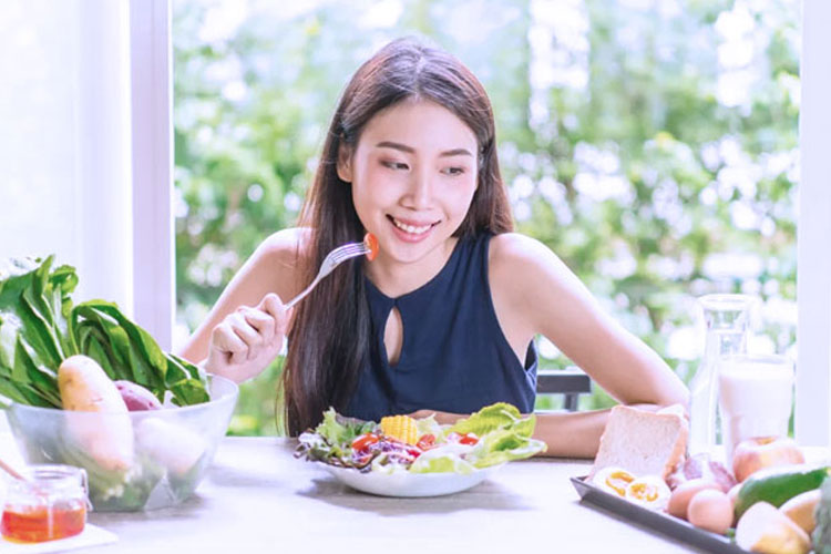 ILUSTRASI - Menu sarapan sehat dengan sayuran. (FOTO: DW2630/Shutterstock)