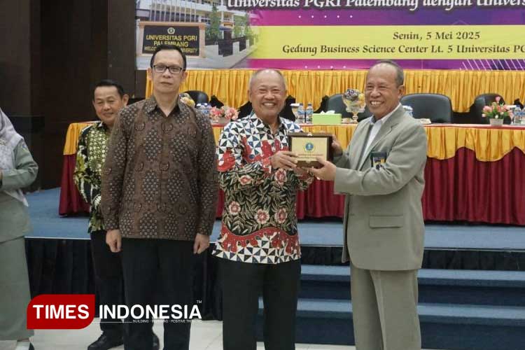 UNJ-dan-PGRI.jpg