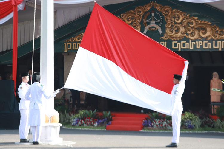 Upaca Hardiknas di halaman Pendopo Agung Kabupaten Malang, Kamis (2/5/2025), (Foto: Pemkab Malang)