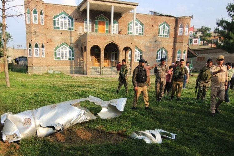 Pakistan Tembak Jatuh Lima Jet Tempur India, Namun Belum Diakui