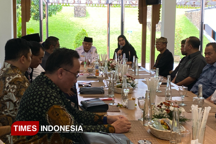 Berkunjung ke Banyuwangi, Bupati Malang Kepincut Varietas Tebu Cening Songgon