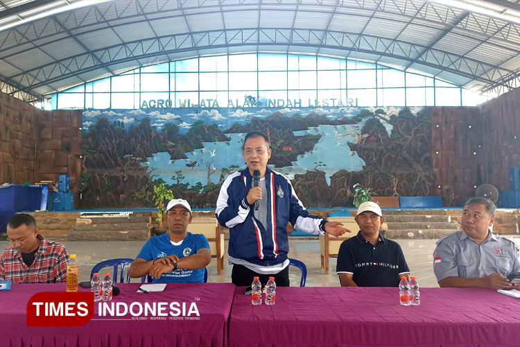 Pesan Ketua Askab PSSI Banyuwangi untuk Piala Soeratin 2025: Wasit Fair Play!