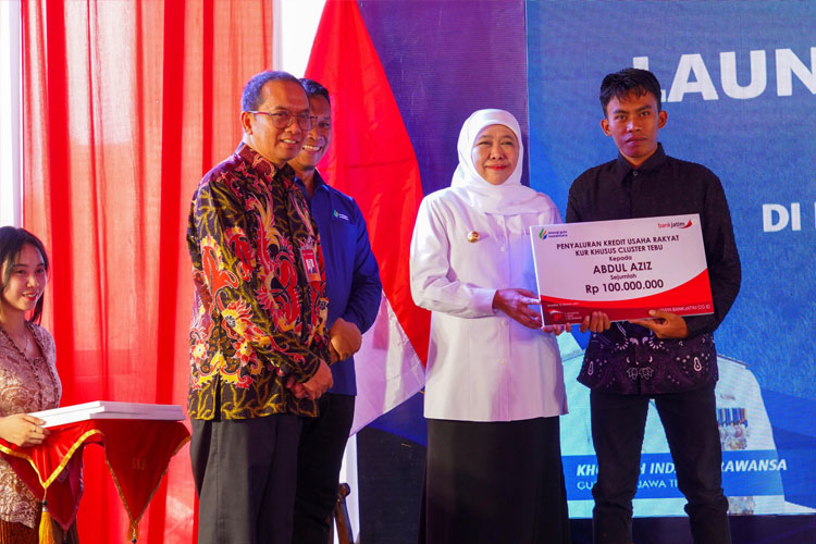 Gubernur-Khofifah-2.jpg