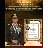 Pangdam Brawijaya Terima Penghargaan Bintang Bhayangkara Pratama