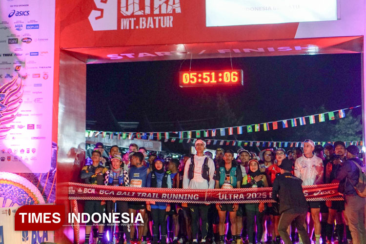 Suasana saat Start peserta BTR Ultra 2025 Kategori 30 Kilometer (Foto: Rofi/TIMES Indonesia)