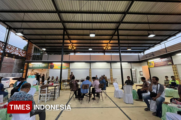 Peluncuran Caffe Pujasera oleh Kopkar PT YTL di Pantura Probolinggo (foto: Yahya for TIMES Indonesia)