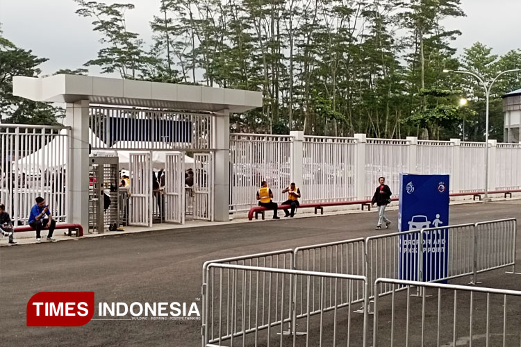 Arema-FC-versus-Persik-Kediri-di-Stadion-Kanjuruhan-Malang-2.jpg
