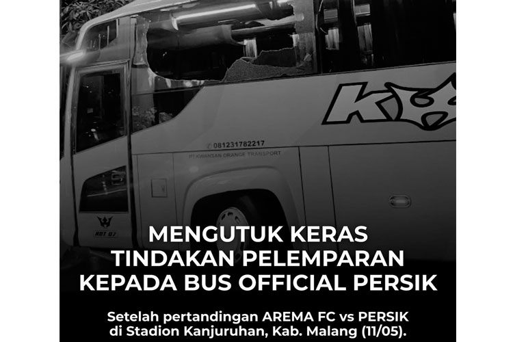 Kaca Bus Tim Persik Kediri Pecah Dilempar Batu saat Tinggalkan Stadion Kanjuruhan
