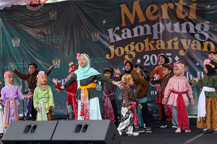 Suasana Festival Jogokariyan 2025 yang merupakan Harmoni Budaya, Religi, dan Ekonomi. (FOTO: Pemkot Yogyakarta for TIMES Indonesia)