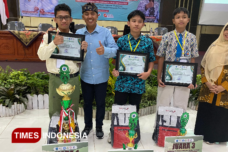 Para pemenang olimpiade tingkat nasional. (Foto: Dicko W/TIMES Indonesia)