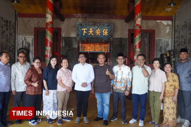 Suasana-serasehan-yang-digelar-Fraksi-PKB-di-Klenteng-Hong-San-Kiong-Gudo-Jombang-B.jpg