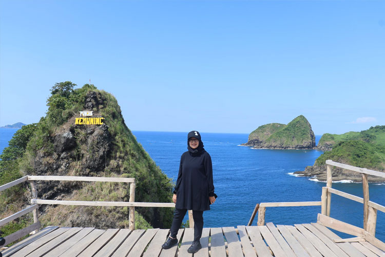 Pulau Bedil Banyuwangi, Surga Paket Lengkap untuk Wisatawan