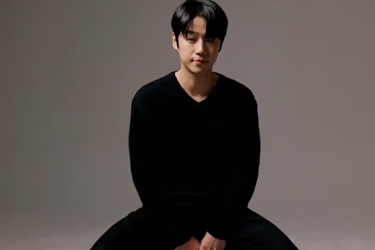 Jung-Joon-Won-c.jpg