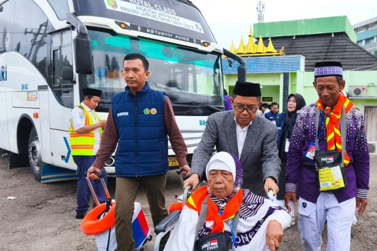 Lebih dari 75 Ribu Jemaah Haji Telah Diberangkatkan, Pemerintah Tegaskan Prosedur Kesehatan
