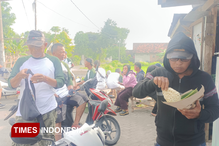 Nasi-Tumpang-Pecel-Mak-Rah-aa24b2af2a86f9bf88.jpg