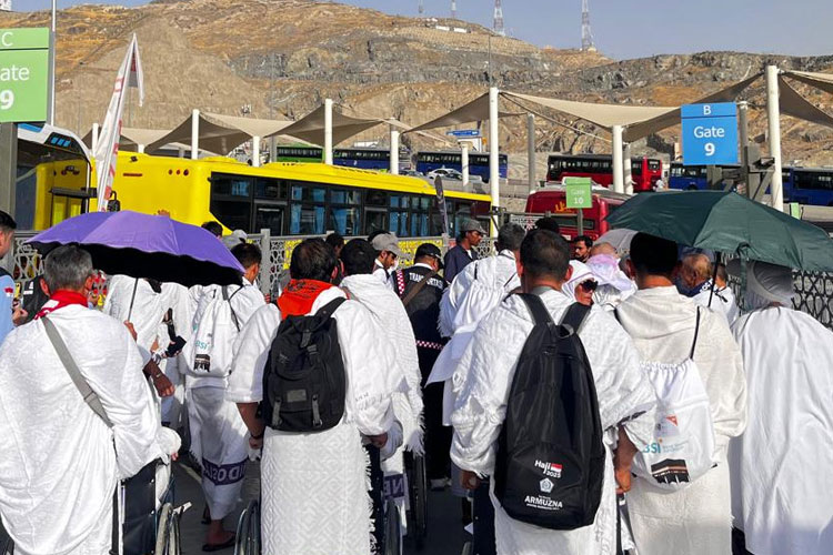 Tips Jaga Kesehatan Jemaah Haji Indonesia Menghadapi Cuaca Ekstrem di Makkah