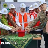 Gubernur Jatim Hadiri Topping Off Gedung Gus Dur RSU Muslimat Ponorogo