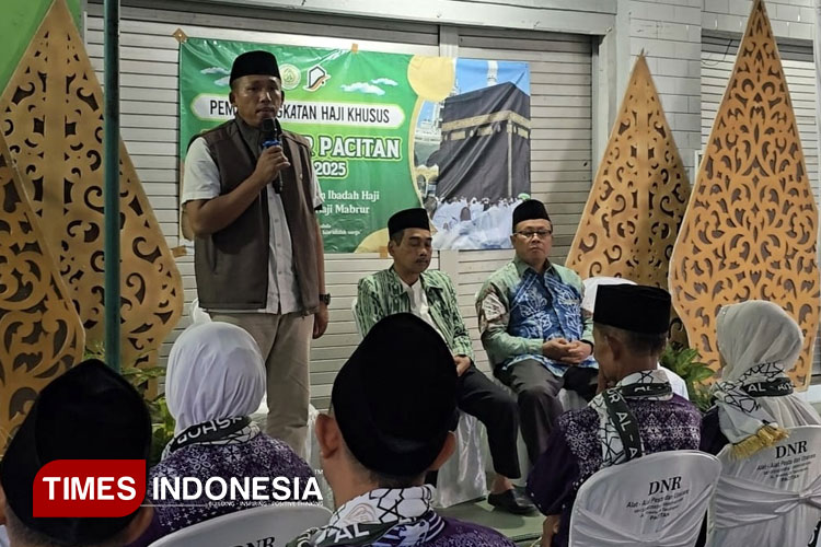 Pemberangkatan-17-jemaah-haji-plus-a.jpg