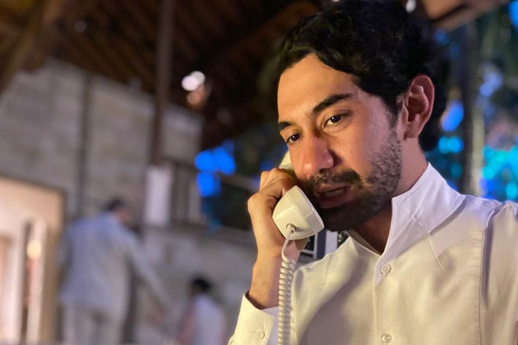 Phone A Friend kembali membuat terobosan dengan meluncurkan video guestbook perdana di momen pernikahan Luna Maya dan Maxime Bouttier. (Foto; Istimewa)