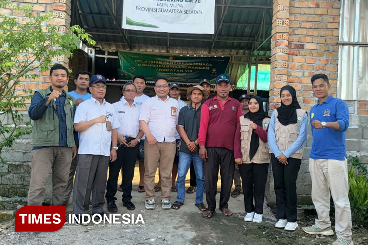 Kunjungan-ke-Desa-Rantau-Durian-a.jpg