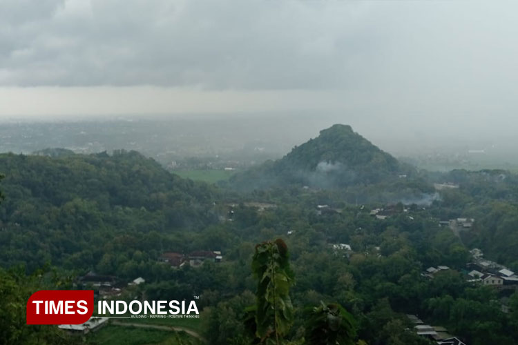 Puncak-Sosok-2.jpg