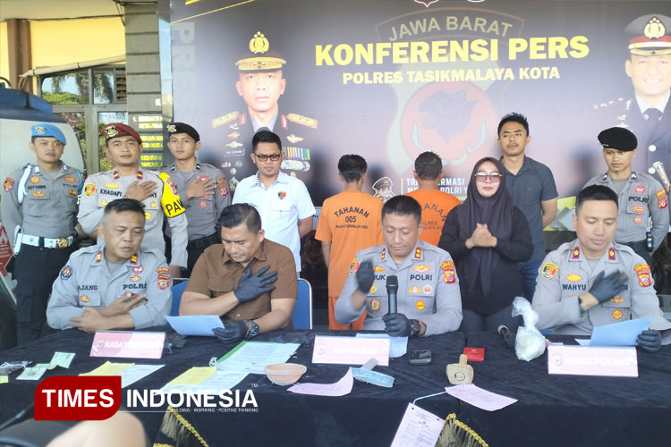 Polisi Amankan Dua Penambang Emas Ilegal Kawasan Perhutani Karangjaya Tasikmalaya