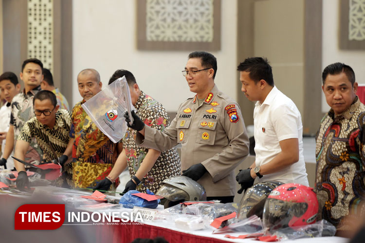 Polda Jatim Ungkap 1.863 Kasus dan Amankan 2.307 Tersangka di Operasi Pekat II Semeru 2025