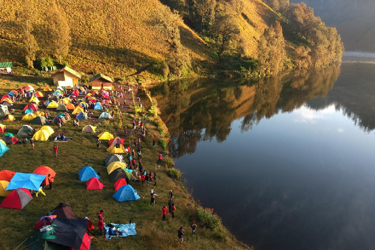 Jalur Pendakian Semeru hingga Ranu Kumbolo Kembai Dibuka