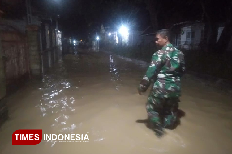 Banjir-Majalengka-merendam-5-desa-di-3-kecamatan-b.jpg