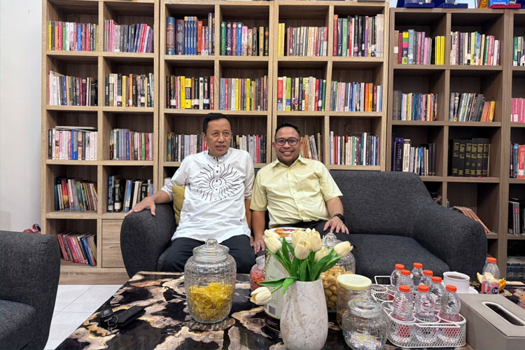 Komunikasi Politik Dinilai Lemah, Program Bupati Jombang Belum Tersampaikan Maksimal
