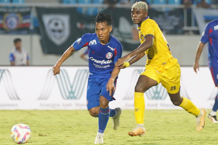 Arema FC Disanksi Main Tanpa Penonton dan Denda Rp20 Juta