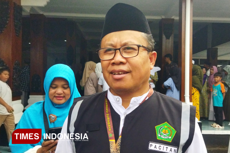 Pemberangkatan-calon-jemaah-haji-di-Pendopo-Kabupaten-Pacitan-b.jpg