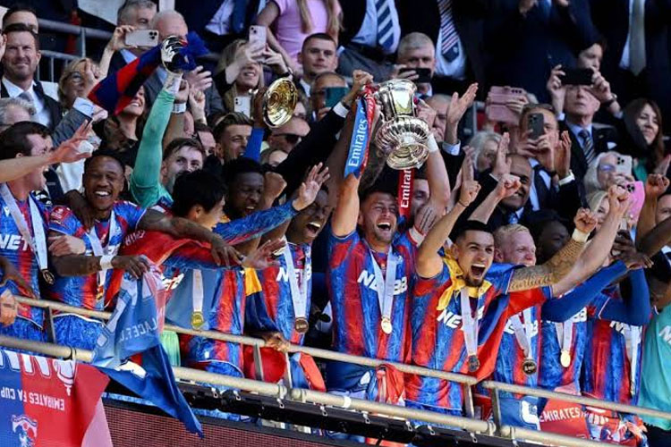 Piala FA: Crystal Palace Taklukkan City, Raih Trofi Perdana Sepanjang Sejarah