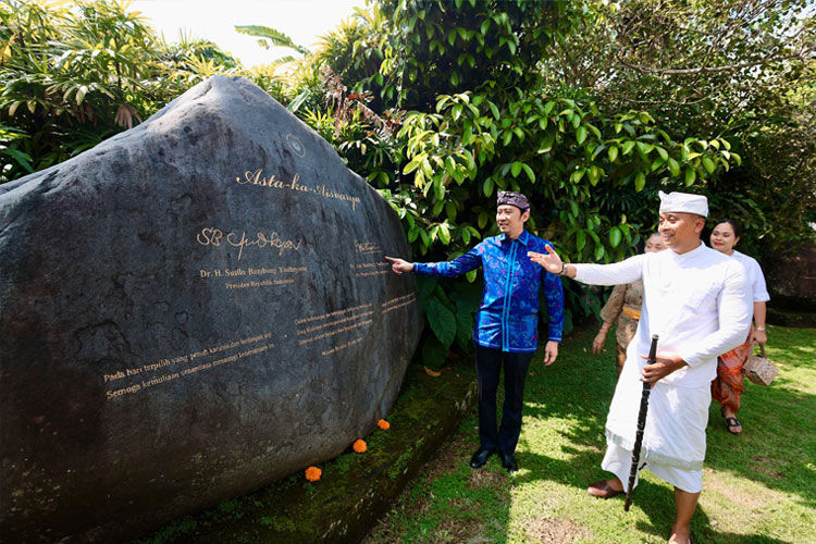 Wakil Ketua MPR RI dari Fraksi Partai Demokrat, Edhie Baskoro Yudhoyono (Ibas) saat di Museum Rudana, Ubud, Bali, Sabtu (17/5/2025).